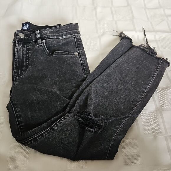 GAP Black Ankle Cropped Jeans with Frayed Hem - Picture 16 of 16